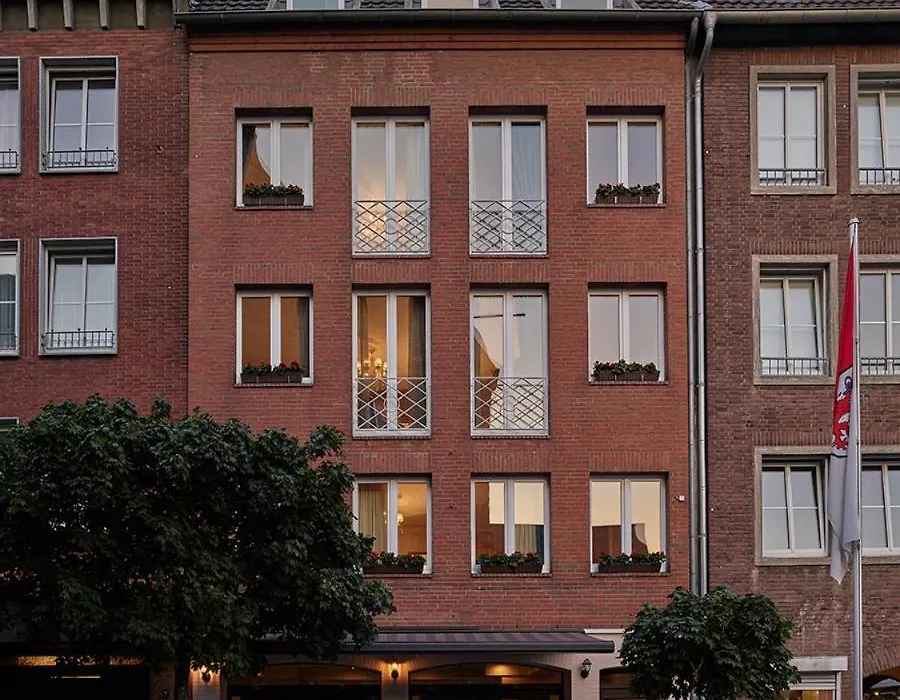 Apartment-Hotel Am Rathaus-1